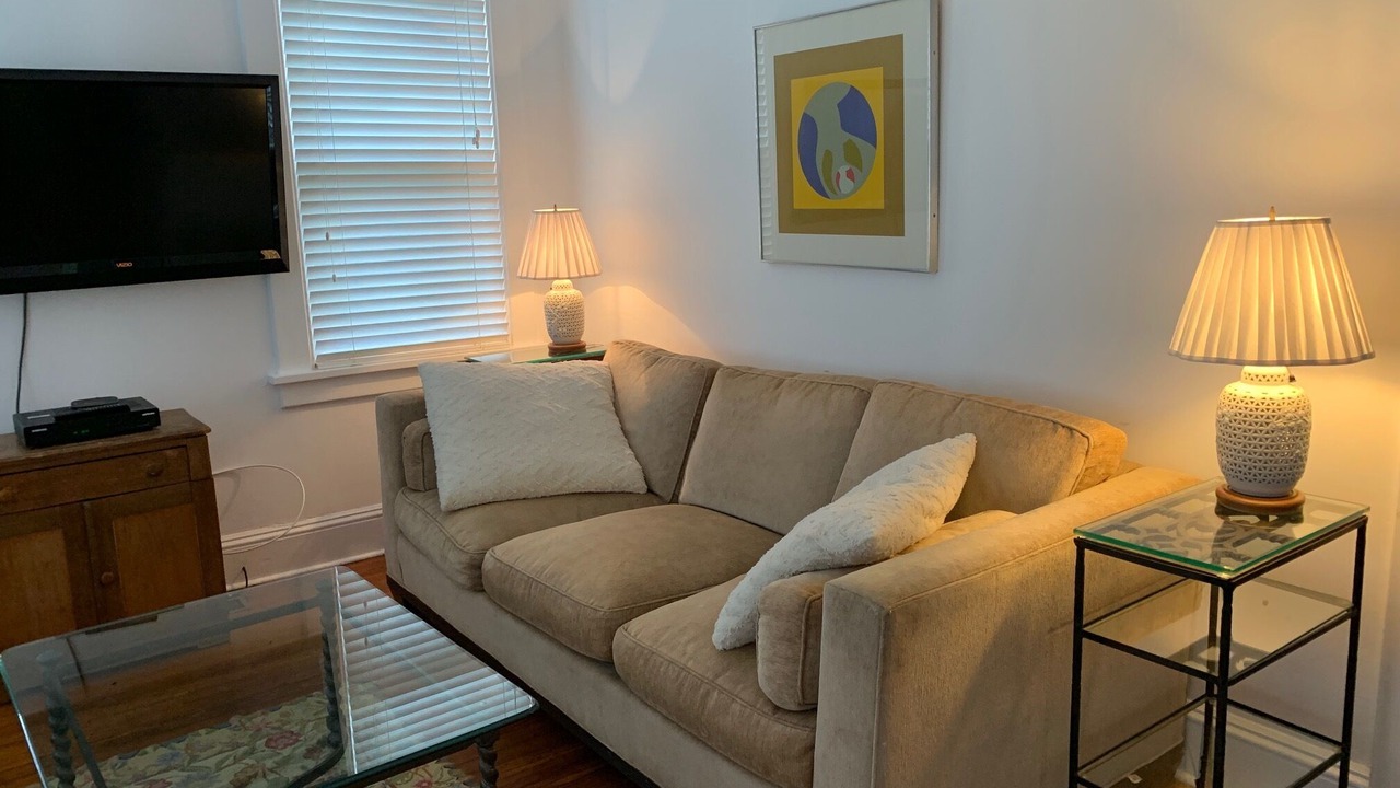 Photo of Livingroom in Village of Southampton