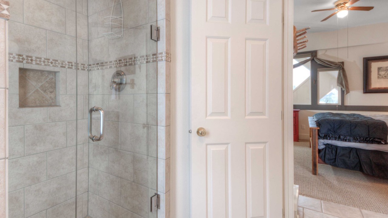 Photo of Bathroom in Saddle Ridge