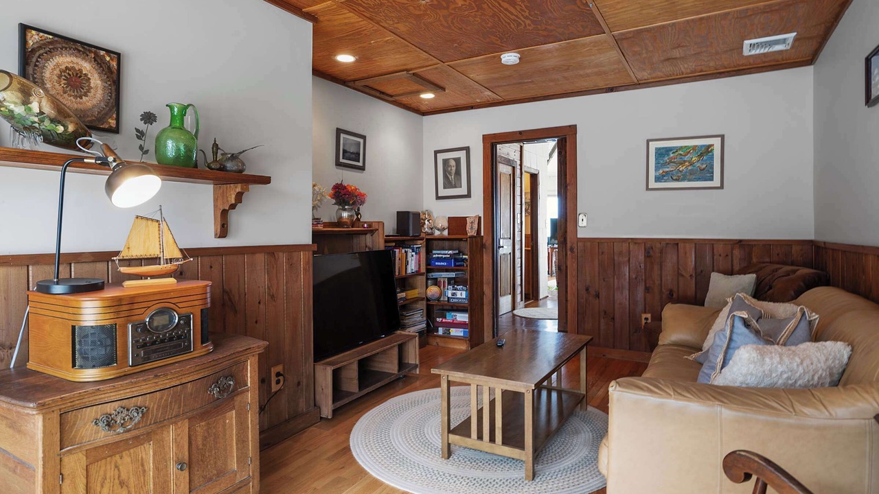 Photo of Bedroom in Wading River