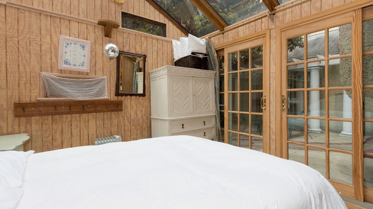 Photo of Bedroom in Dupont Circle