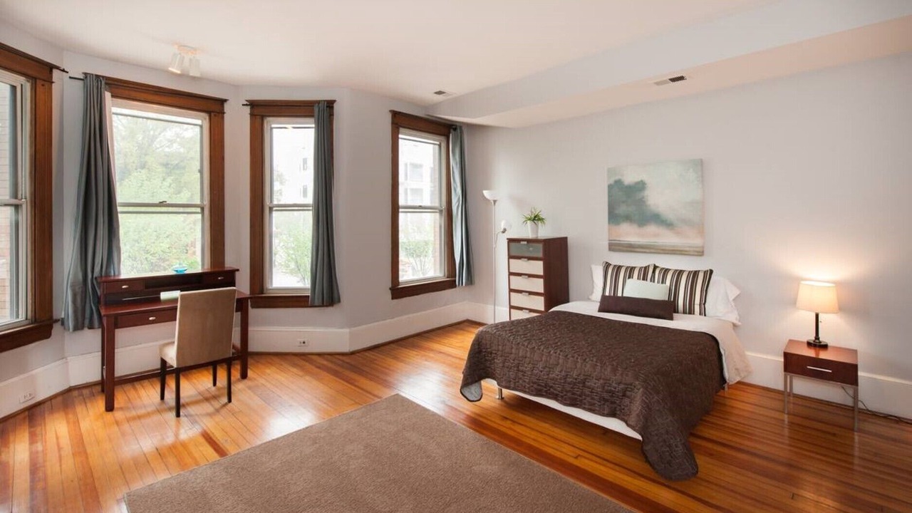 Photo of Bedroom in Logan Circle