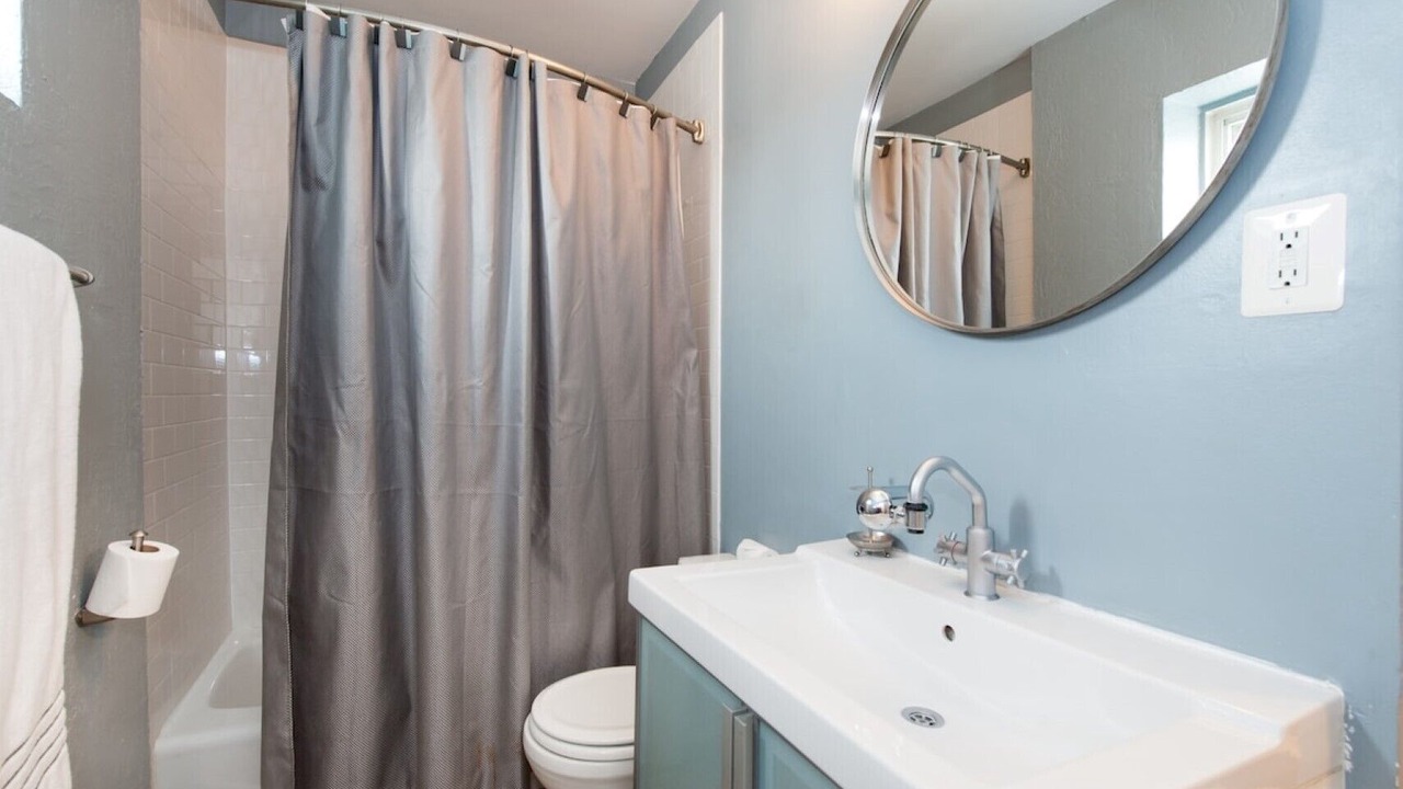 Photo of Bathroom in Logan Circle