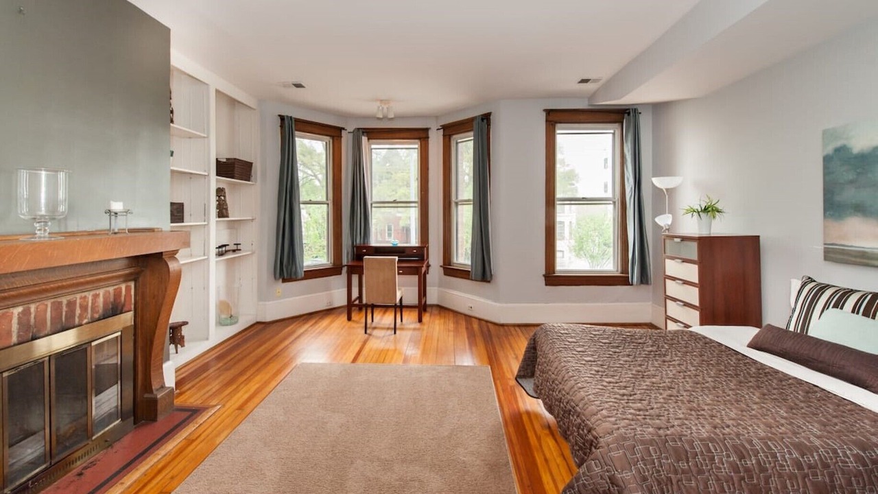 Photo of Bedroom in Logan Circle