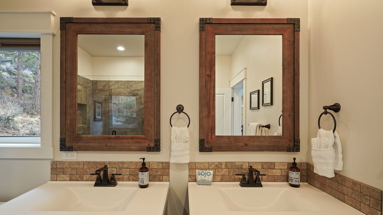 Photo of Bathroom in Westbrook Meadows