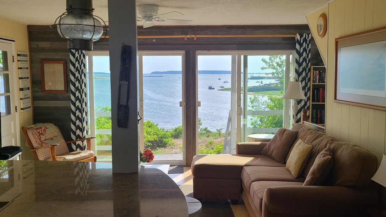 Photo of Livingroom in Wellfleet