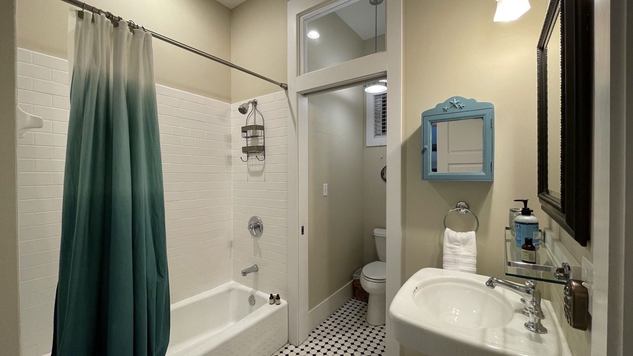 Photo of Bathroom in Cassine Village
