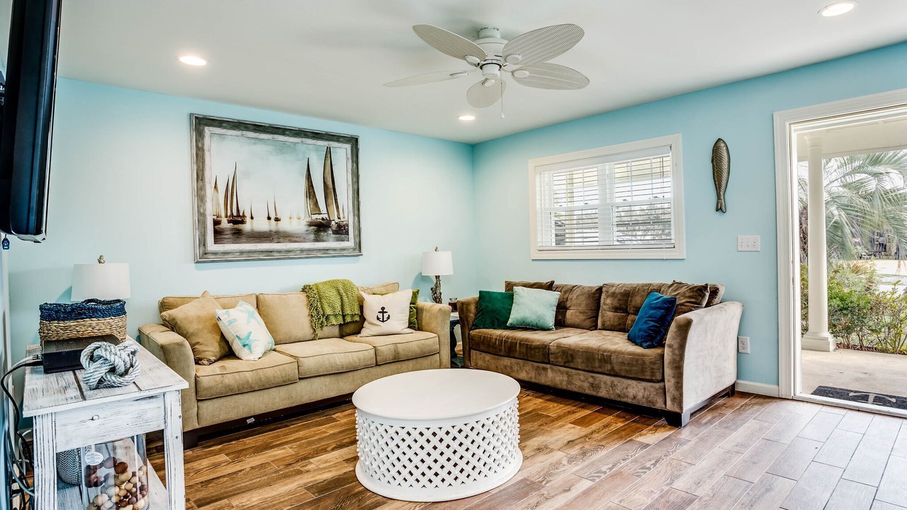 Photo of Livingroom in Laguna Beach Estates