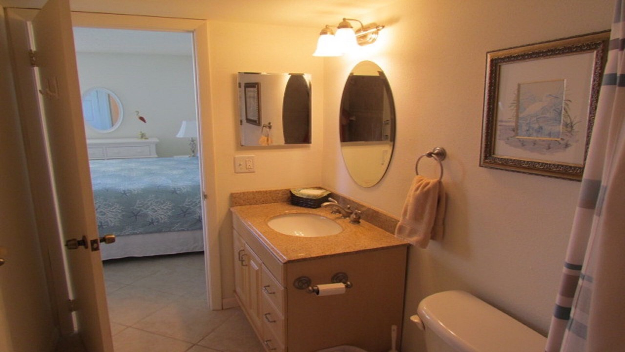 Photo of Bathroom in South Island