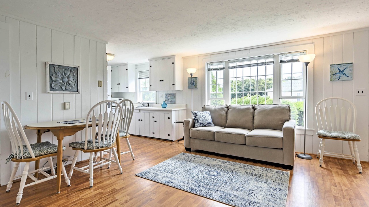 Photo of Livingroom in West Hyannisport