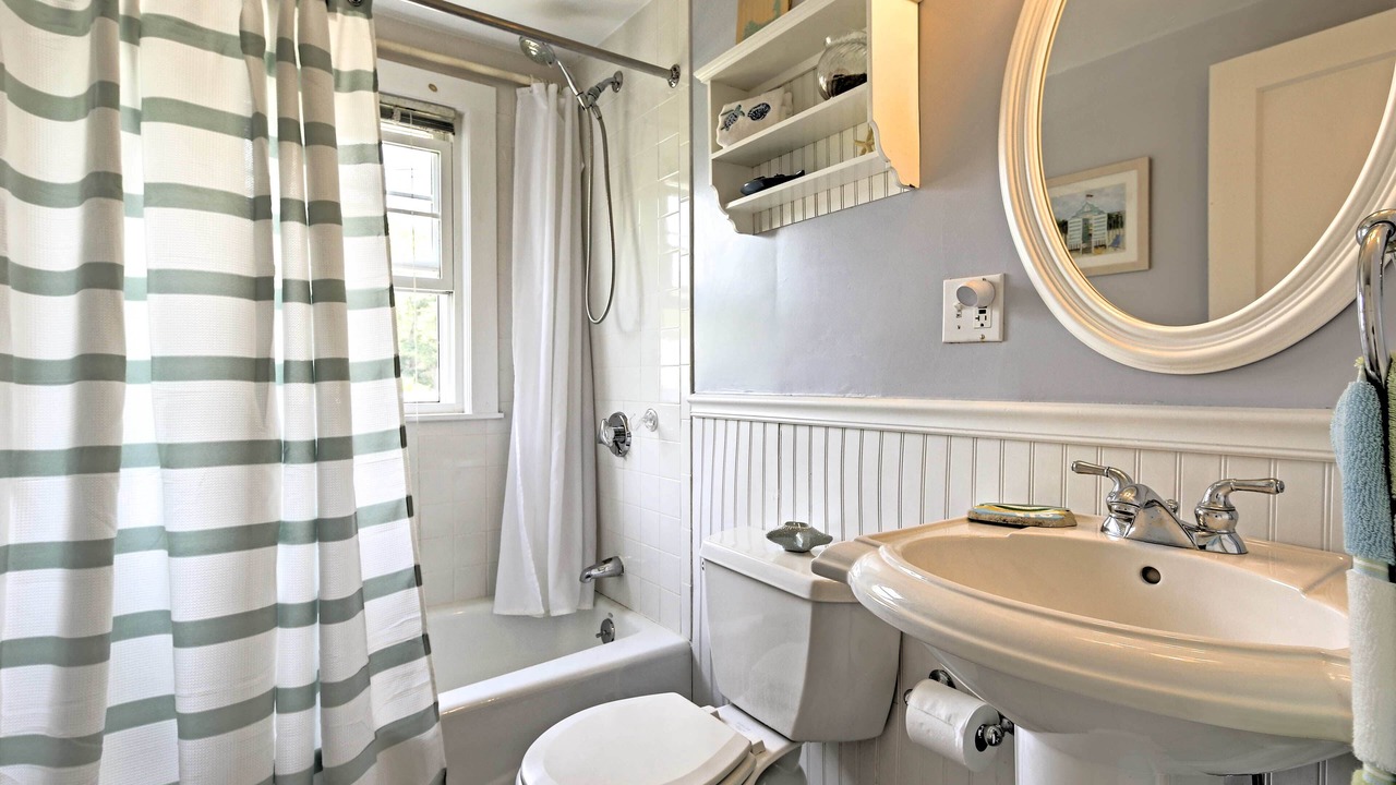 Photo of Bathroom in West Hyannisport