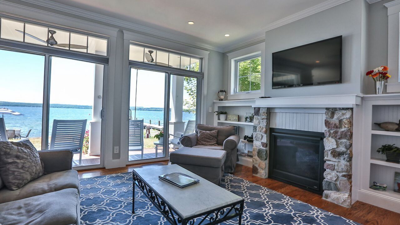 Photo of Livingroom in Town of Varick