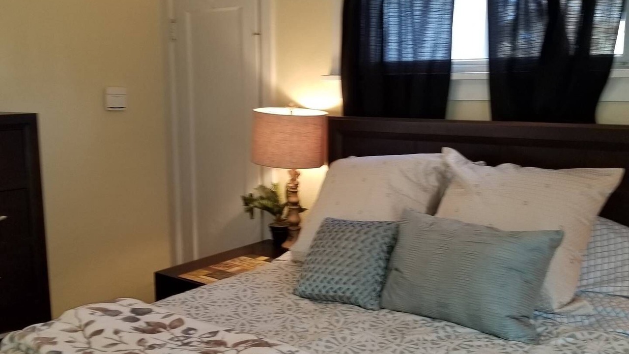 Photo of Bedroom in Downtown Klamath Falls