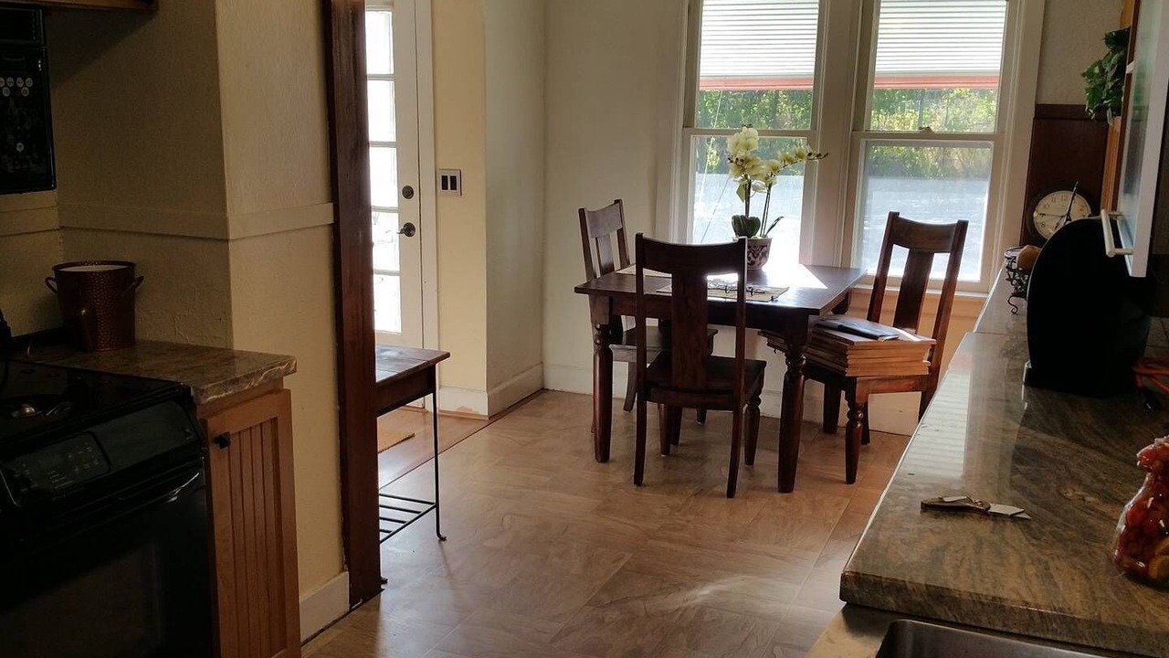 Photo of Kitchen in Downtown Klamath Falls
