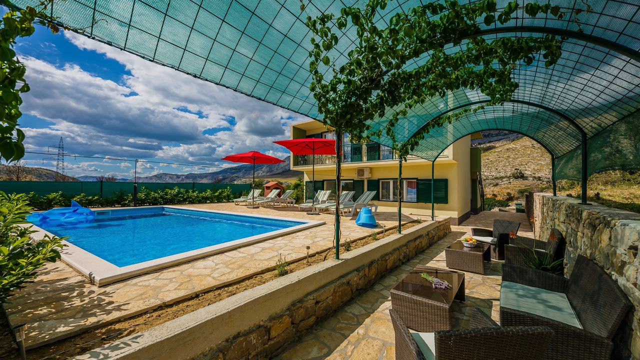 Photo of Outdoor in Donje Sitno