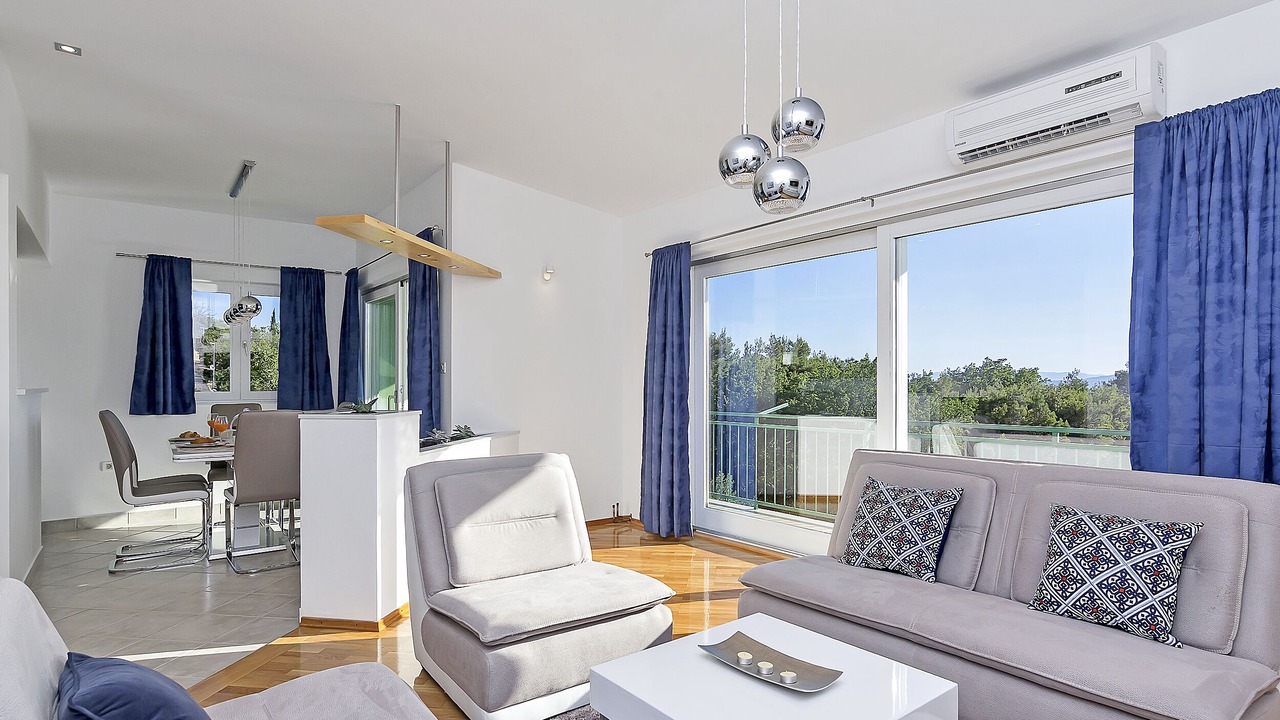Photo of Livingroom in Bast