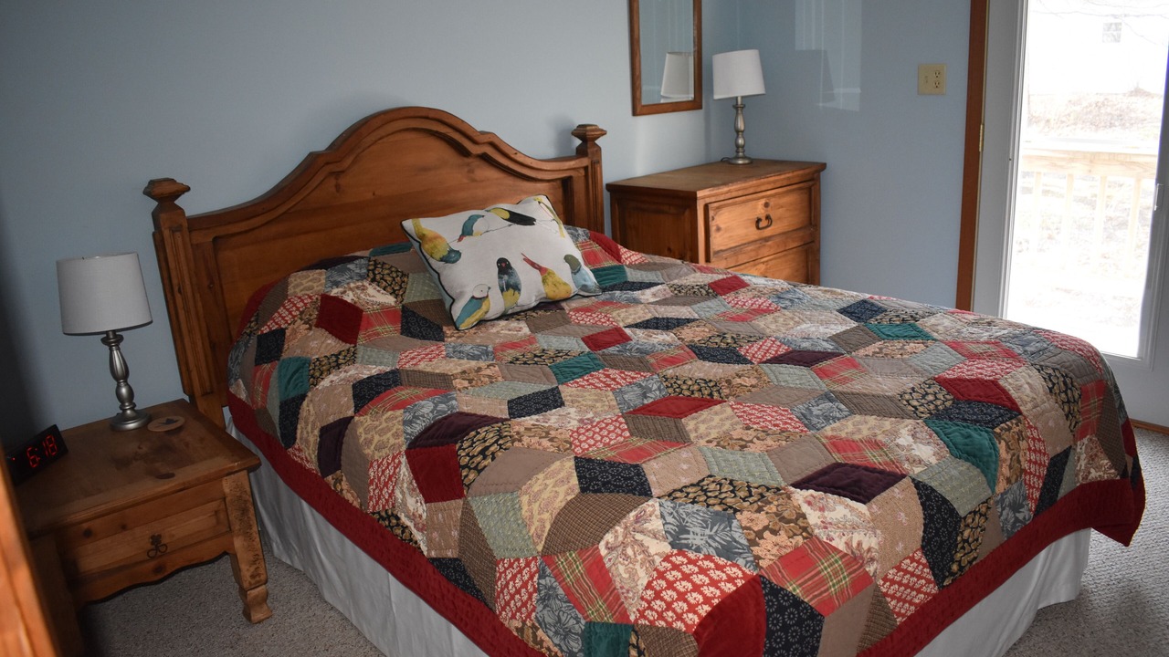 Photo of Bedroom in Gnaw Bone