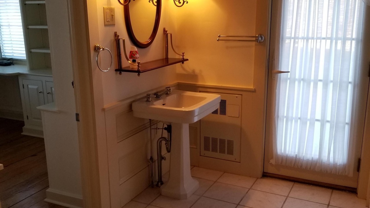 Photo of Bathroom in Onancock