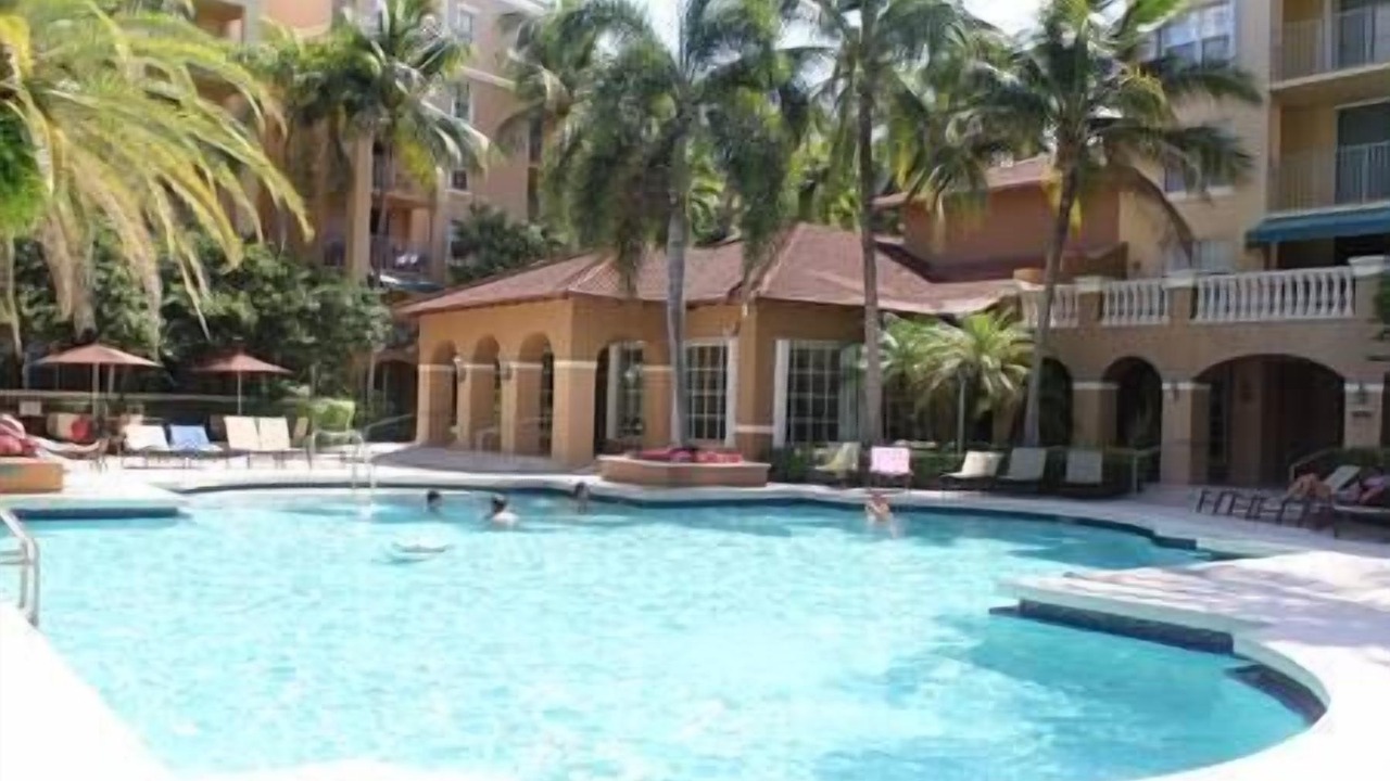 Photo of Others in Aventura