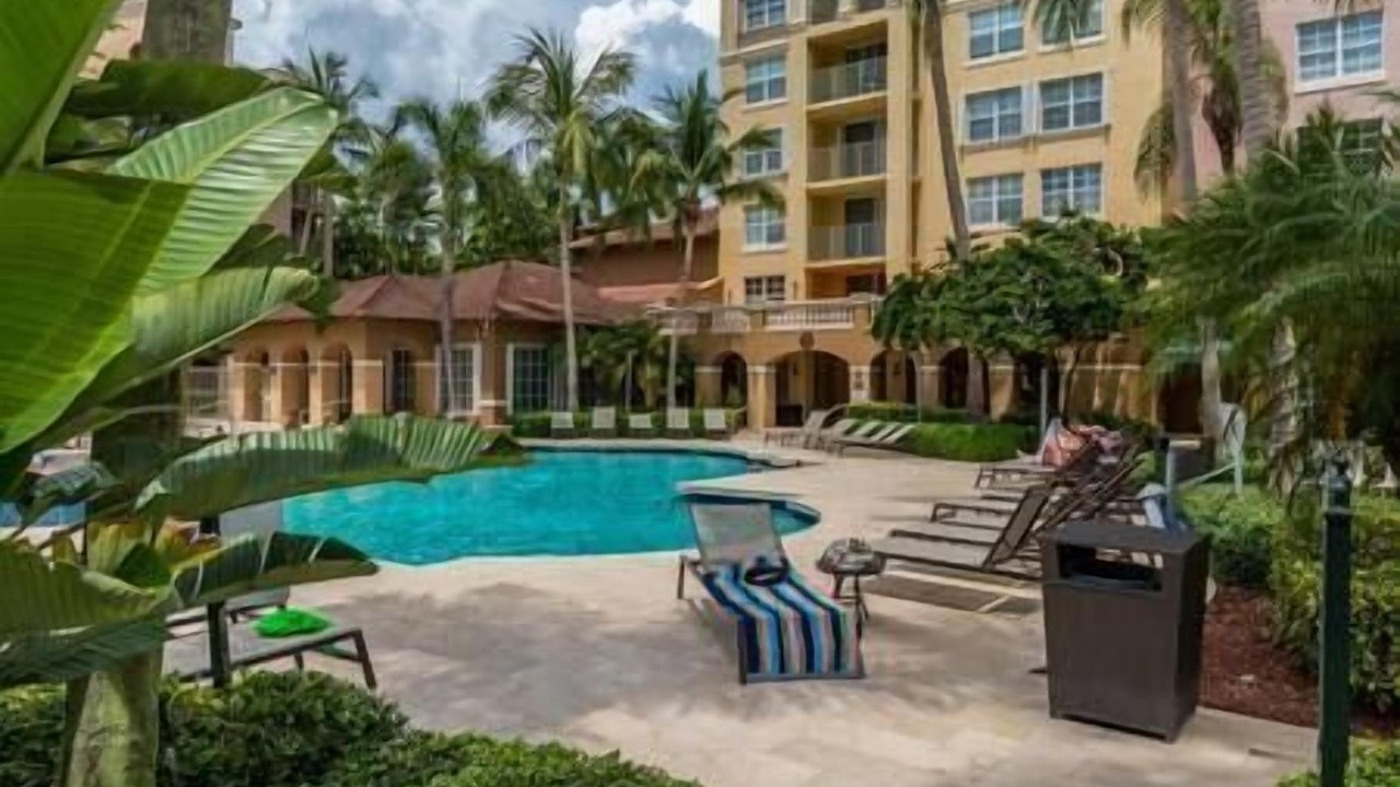 Photo of Others in Aventura
