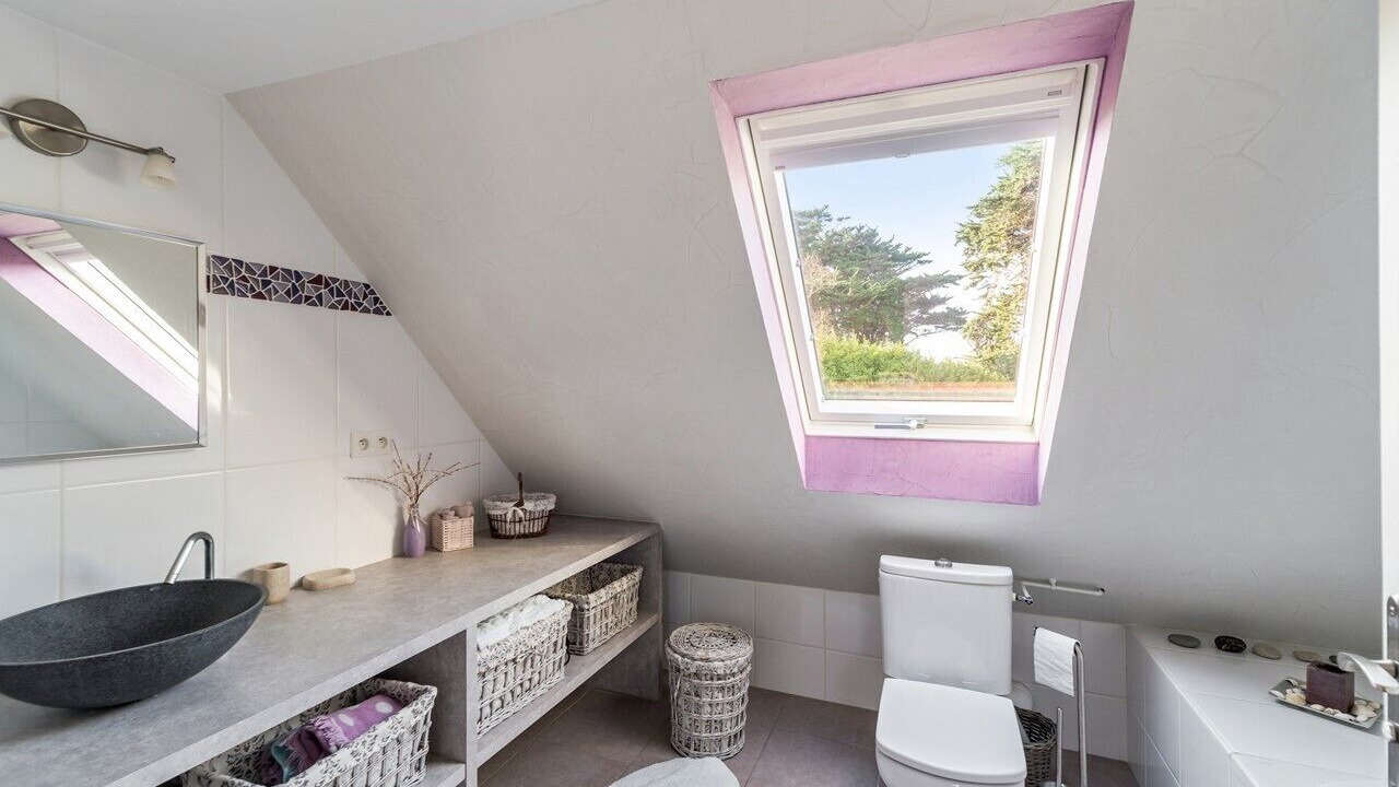 Photo of Bathroom in Tregastel