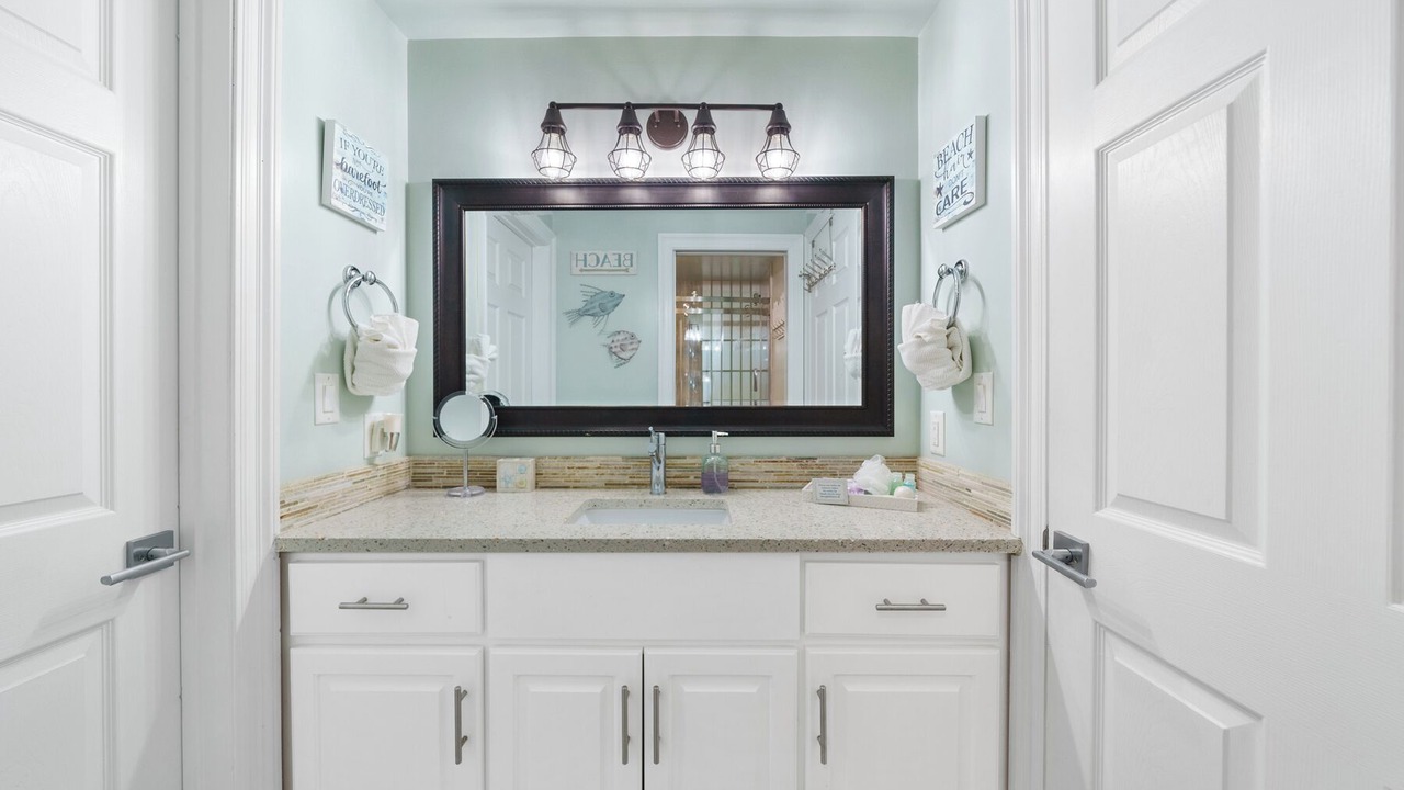 Photo of Bathroom in Thomas Drive