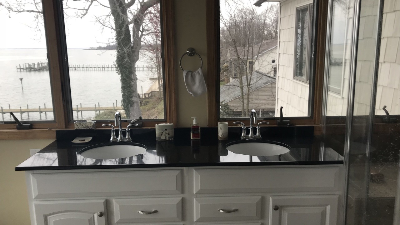 Photo of Bathroom in Colonial Beach