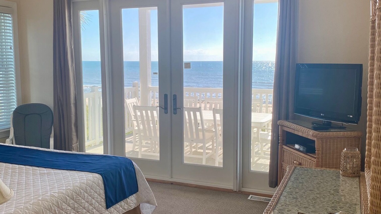 Photo of Bedroom in Treasure Beach Village