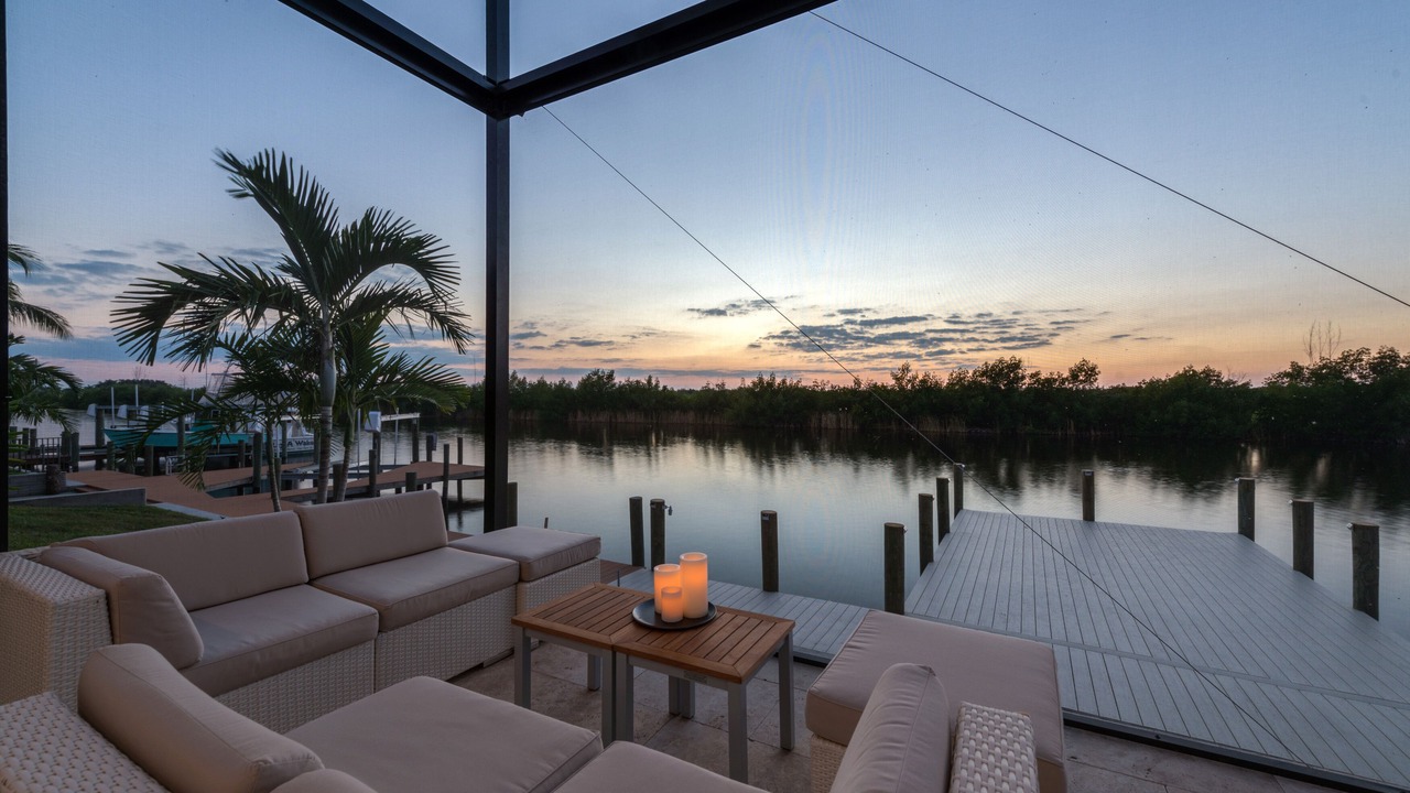 Photo of Outdoor in Pelican