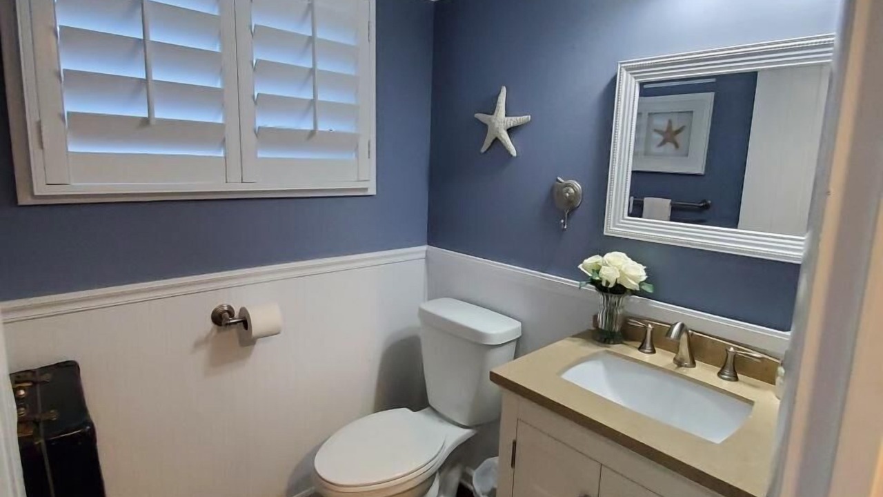 Photo of Bathroom in Butler Beach