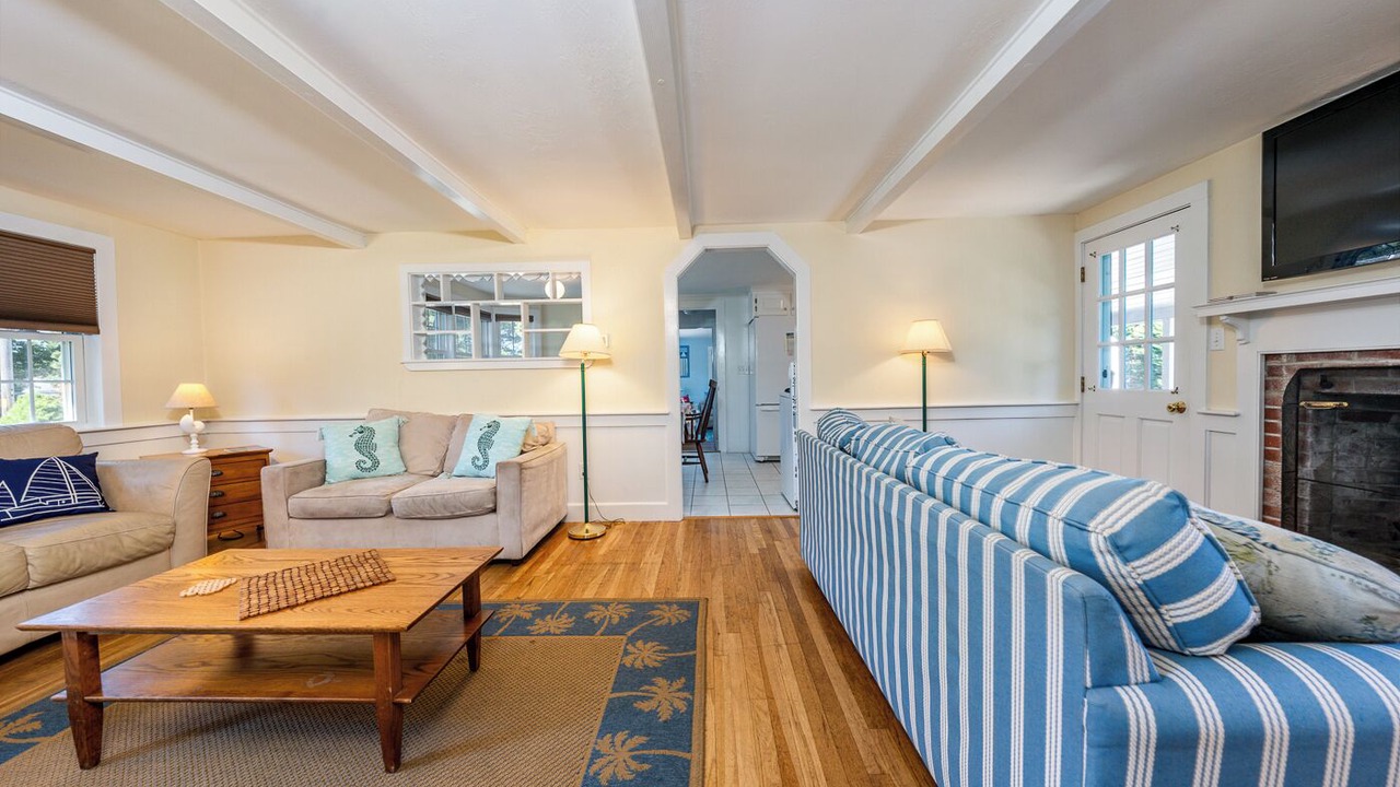Photo of Livingroom in Dennis Port