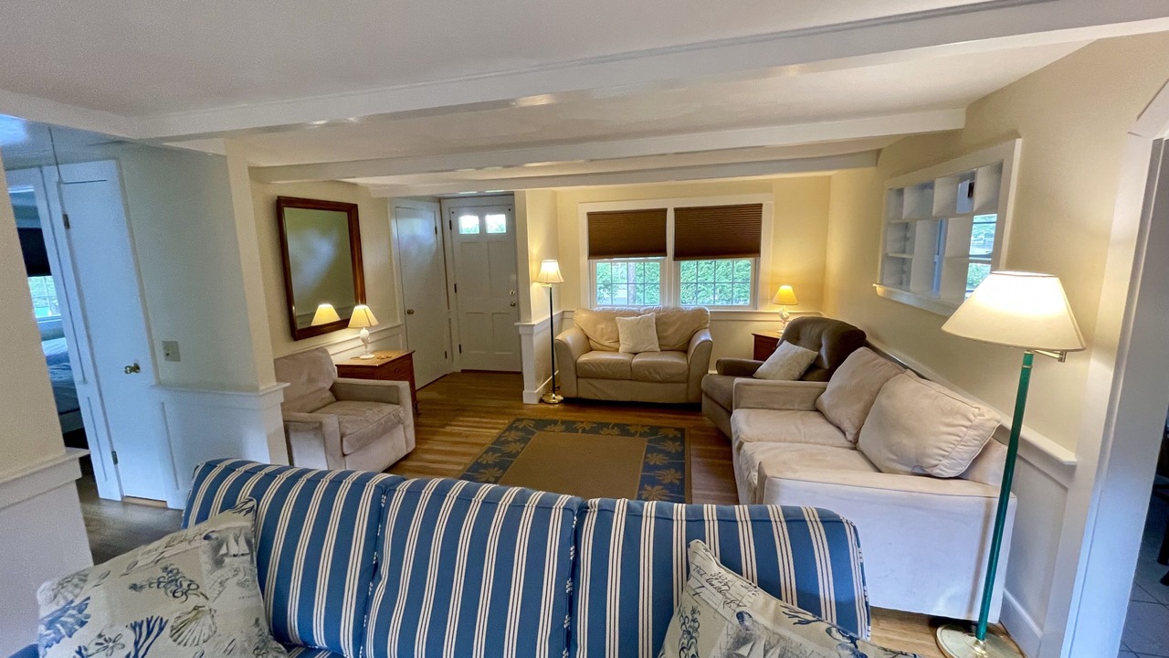 Photo of Livingroom in Dennis Port