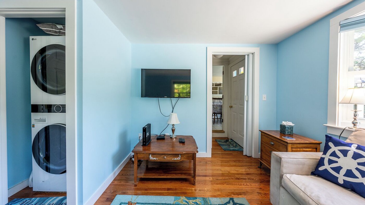 Photo of Livingroom in Dennis Port