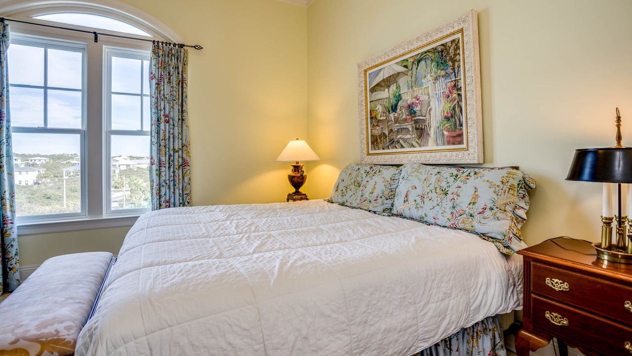 Photo of Bedroom in Seacrest