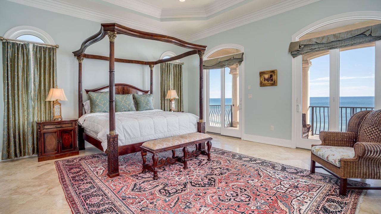 Photo of Bedroom in Seacrest