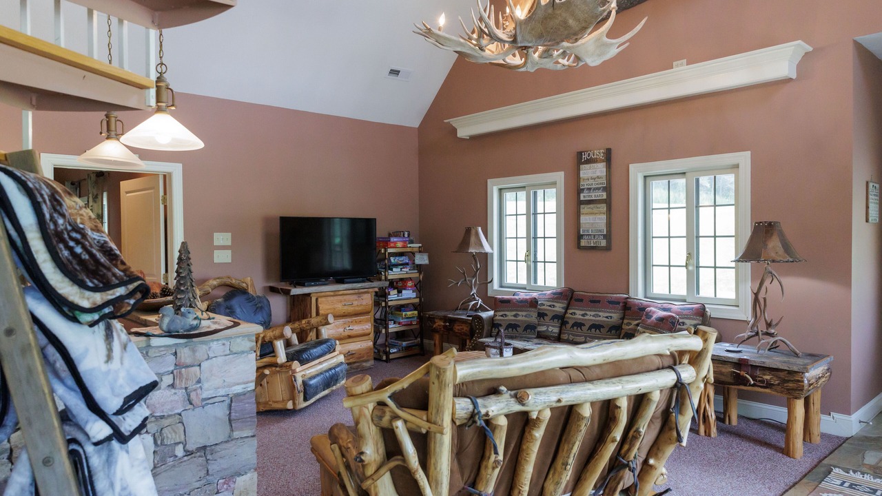 Photo of Livingroom in Spottswood