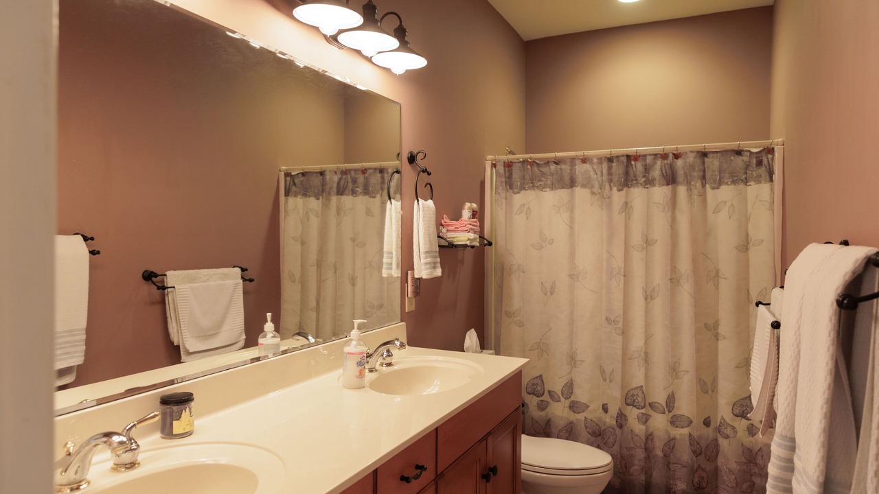 Photo of Bathroom in Spottswood