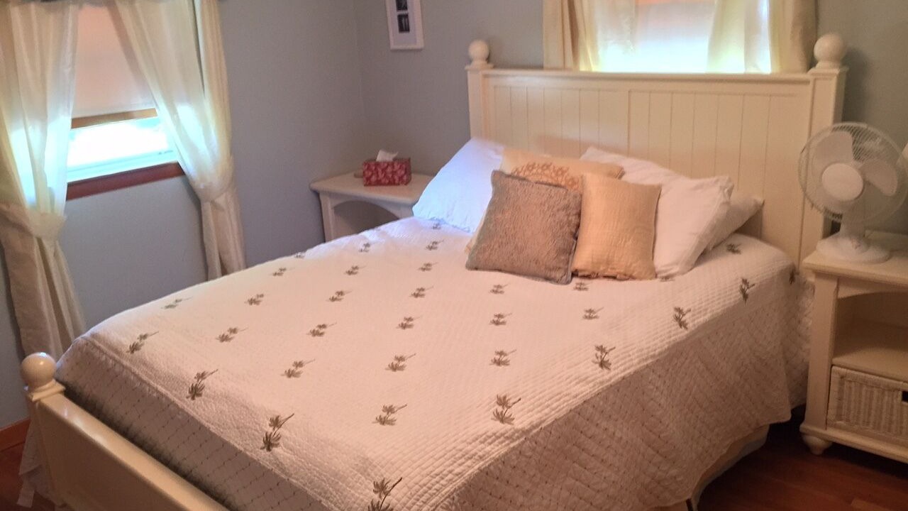 Photo of Bedroom in Dennis