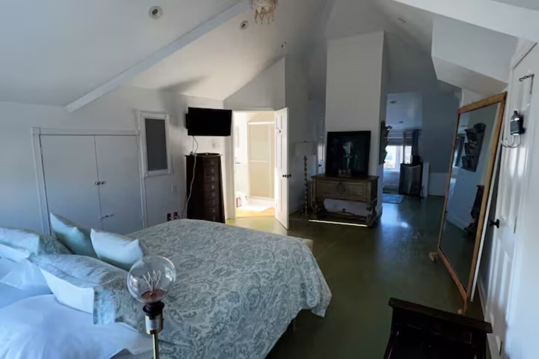Photo of Bedroom in New Rochelle