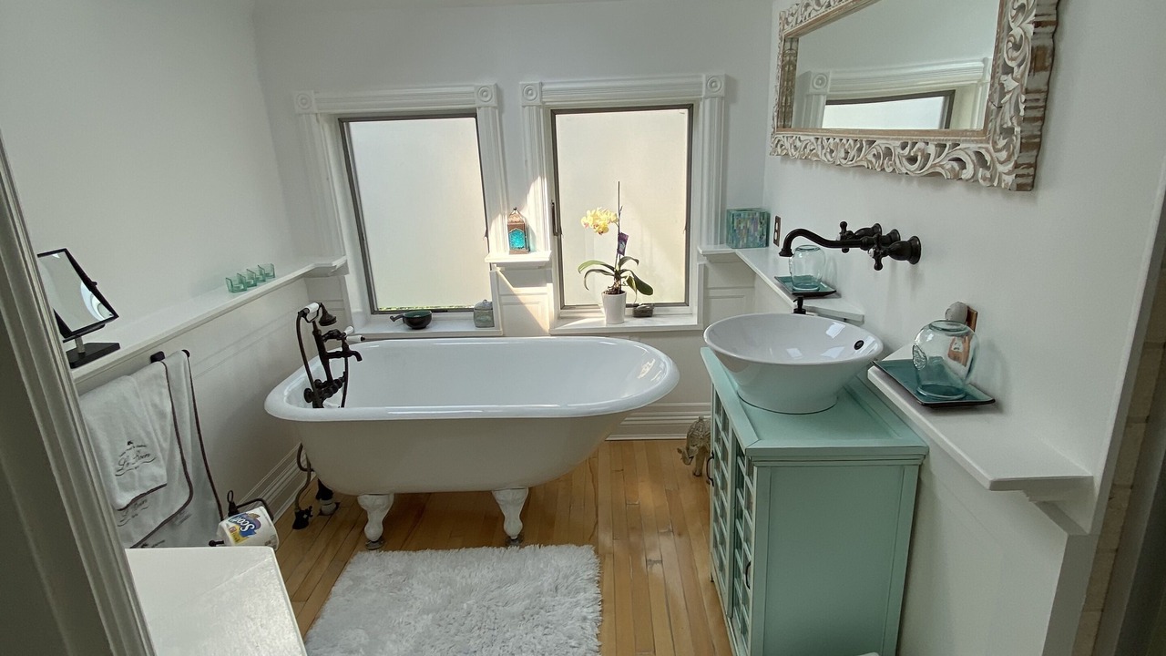 Photo of Bathroom in New Rochelle