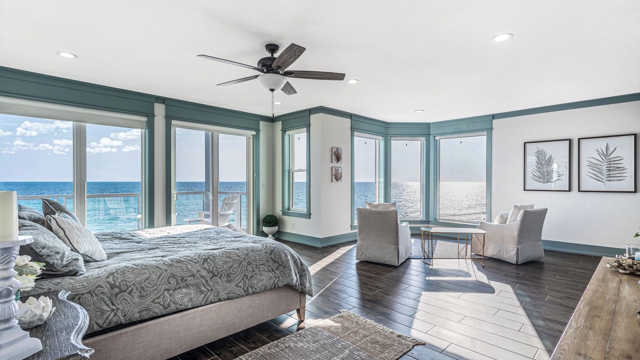 Photo of Bedroom in Hollywood Beach