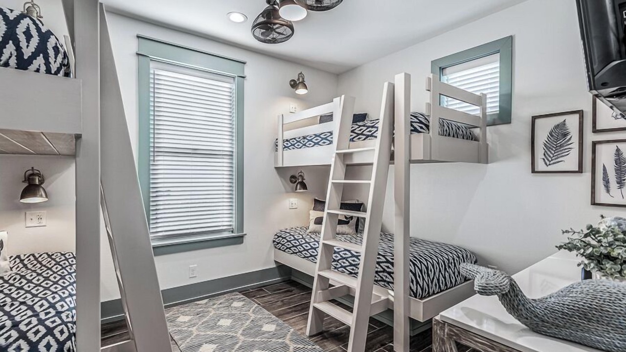 Photo of Bedroom in Hollywood Beach
