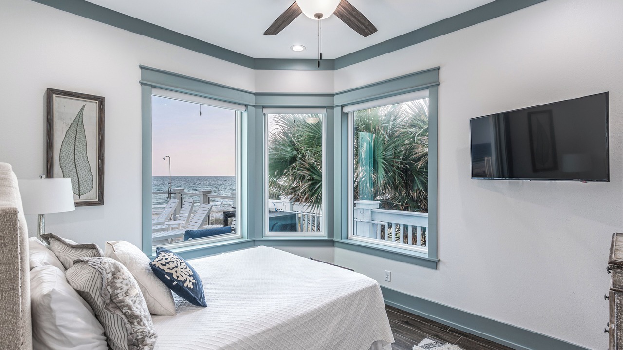 Photo of Bedroom in Hollywood Beach
