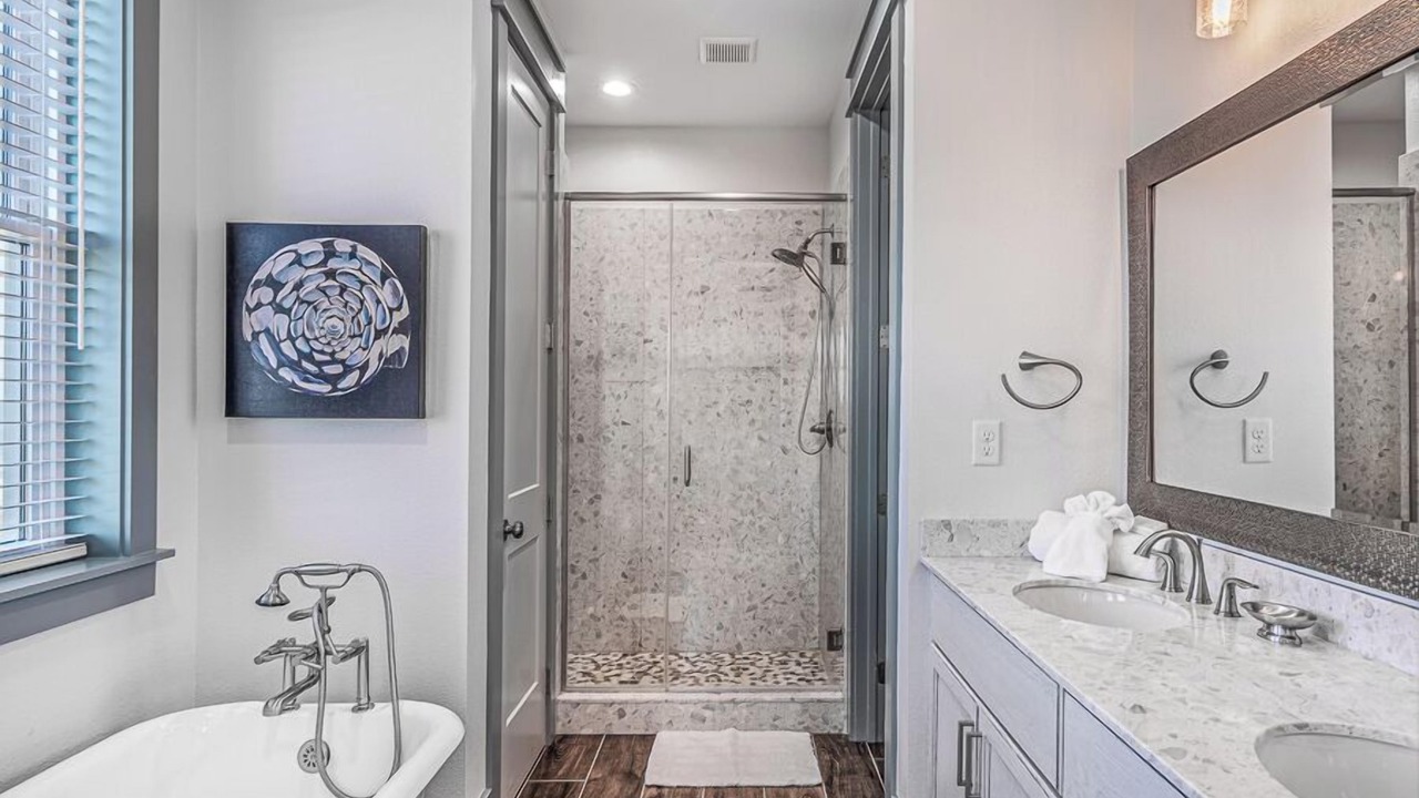 Photo of Bedroom in Hollywood Beach