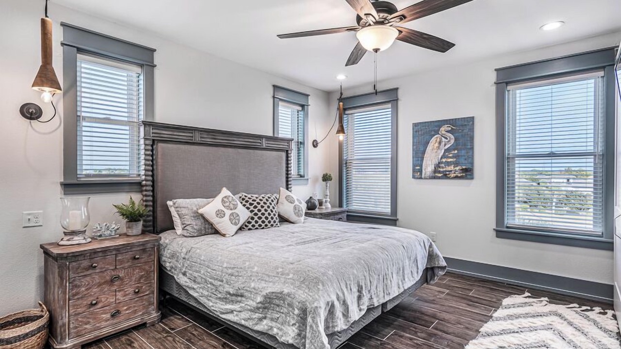 Photo of Bedroom in Hollywood Beach