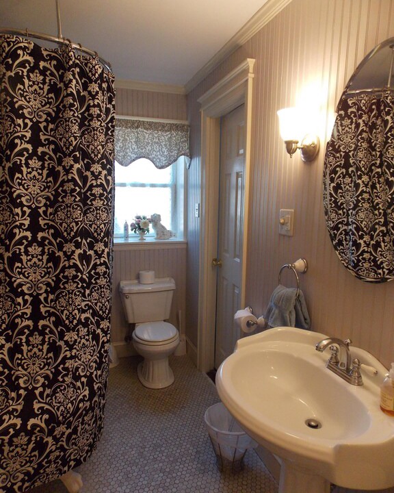 Photo of Bathroom in Carroll Gardens