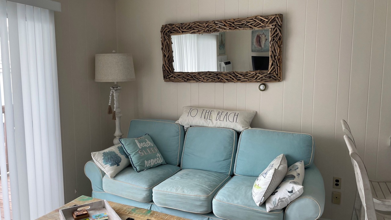 Photo of Livingroom in North Ocean City