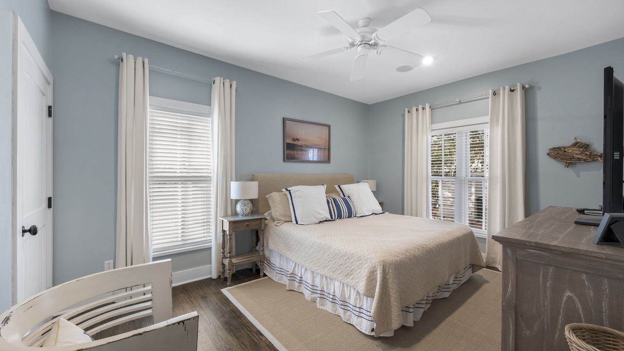 Photo of Bedroom in Seacrest