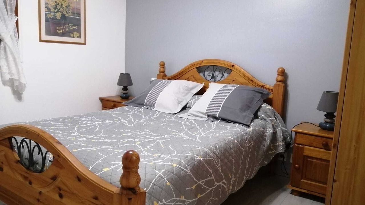 Photo of Bedroom in Pludual