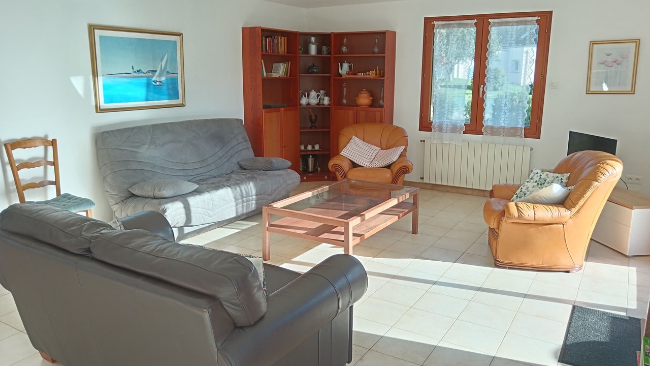 Photo of Livingroom in Pludual