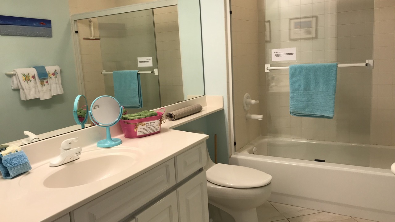 Photo of Bathroom in Navarre Beach